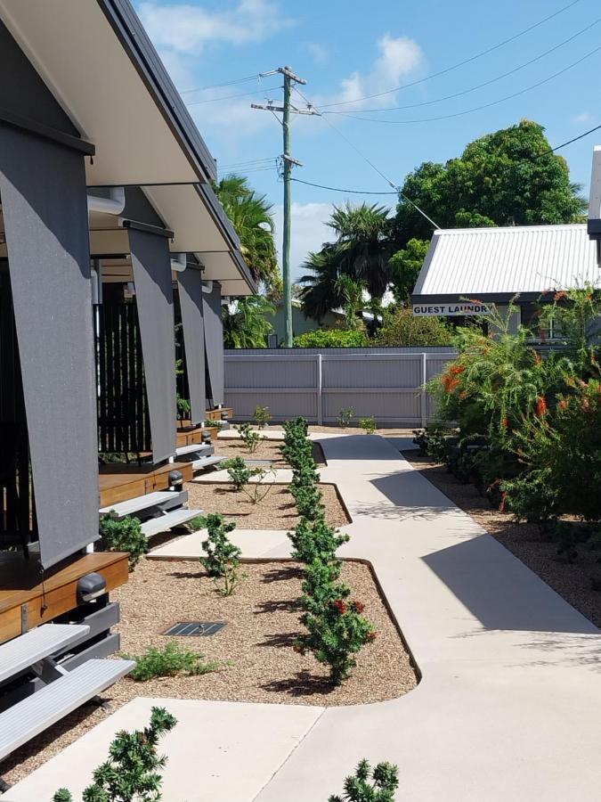 The Dugongs' Rest Motel Horn Exterior photo